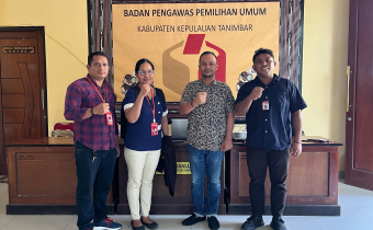 Ketua Bawaslu dan tiga akademisi Unlesa